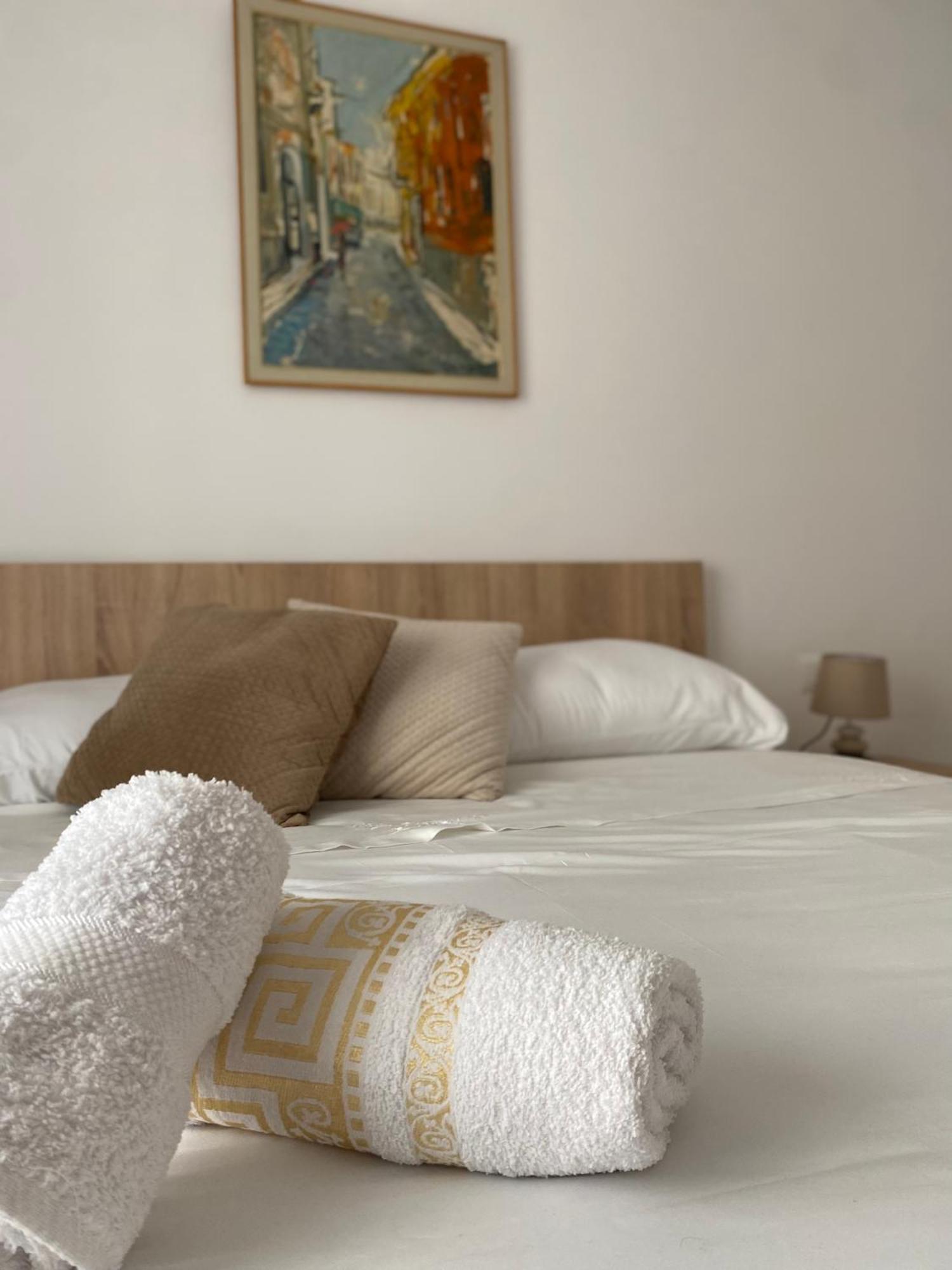 Central Welcoming Apartment In Tirana Exterior photo